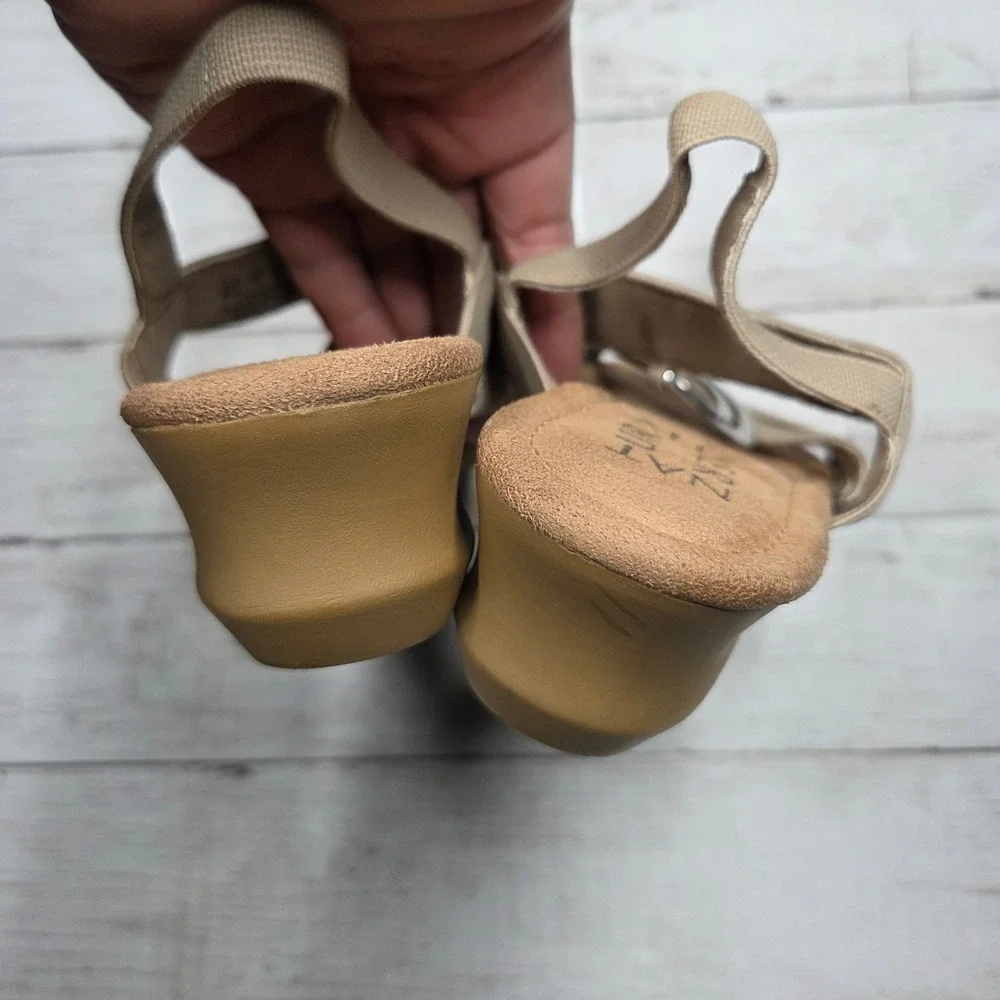 Naturalizer Galaxy Wedge Sandals Elastic Slingback Women 9M Taupe Silver Ring